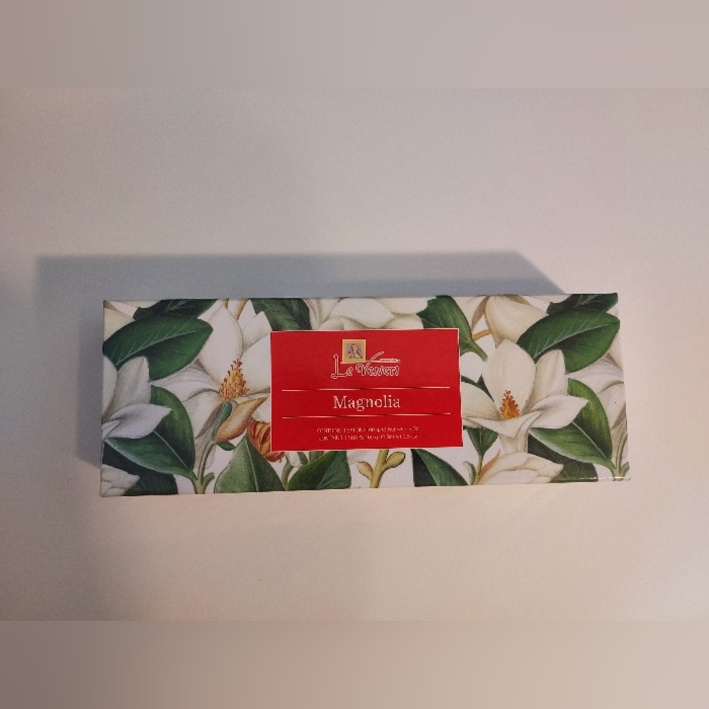 NWT Le Veneri 3 piece set bar soap